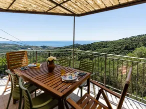 Appartamento con griglia e terrazza | Vista sul mare - Image 2