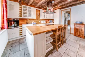 Holiday home with barbecue, terrace & garden | Nature view - Image 4