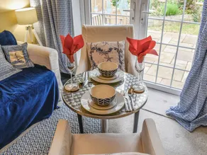 Family-oriented charming cottage with barbecue & garden | River view | Pet-friendly - Image 5