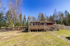 Holiday home with terrace, hot tub & BBQ - Image 3