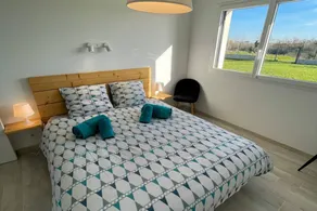 Holiday apartment with barbecue, terrace & pool | Suitable for remote work - Image 4