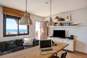 Agréable appartement de vacances convivial et familial avec terrasse, jardin et internet haut débit | Vue montagne | Plage à proximité - Image 2