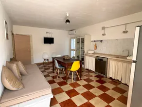 Villa with garden & terrace - Image 4