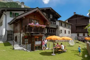 Chalet with garden & barbecue | Nature view - Image 2