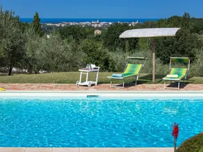 Maison avec barbecue, piscine privée et jardin - Image 3