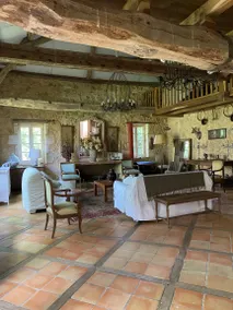 Holiday home with private pool, garden & barbeque - Image 2