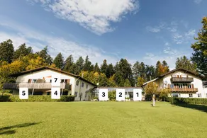 Appartamento con giardino, piscina riscaldata e griglia | Vista panoramica - Image 2