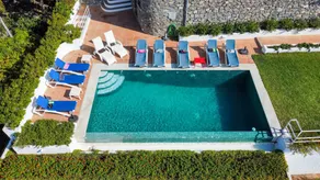 Fully equipped villa with garden, private pool & fast internet | Garden view | Beach nearby - Image 4
