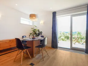 Appartement de vacances avec jardin, terrasse et jacuzzi - Image 5