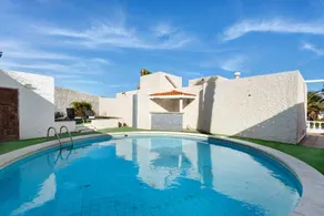 Beautiful 'Villa Duque Poris' with Sea View, Pool, Garden & Wi-Fi - Image 2