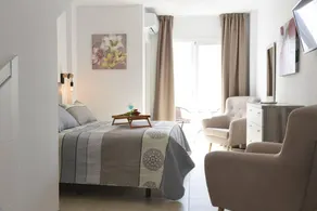 Flat with garden - Image 5