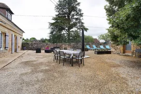 Child-friendly pleasant cottage with pool, barbecue & garden | Garden view | Good for workation - Image 3