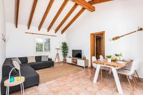Fully equipped villa with barbeque, terrace & private pool - Image 4