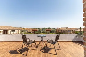 Spacious Villa near Toledo with Private Pool, Panoramic Views and Wi-Fi - Image 2