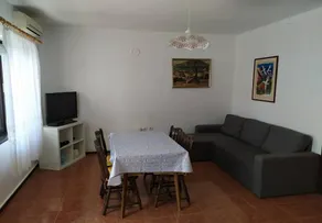 Flat with garden & terrace | Garden view - Image 2