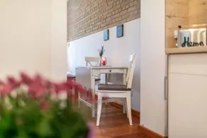 Appartamento con giardino, terrazza e griglia | Vista sulla città | Perfetto per il lavoro da remoto - Image 2