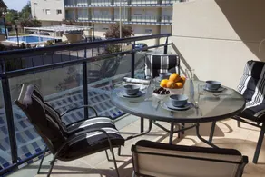 Child-friendly wonderful flat with pool, terrace & garden | Water view | Next to the beach - Image 5
