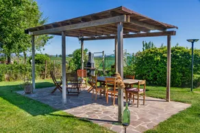 Apartment with pool, garden & BBQ | Garden view - Image 4