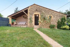 Charming Gîte “Gîte des Cerisiers” with Pool, Air Conditioning, and Private Garden - Image 4