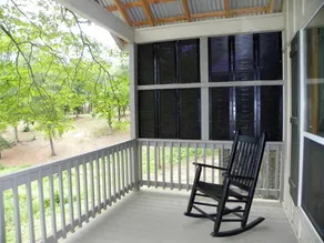 Inviting Waterfront Cabin with Private Pond and Outdoor Deck Near Zwolle, Louisiana - Image 2