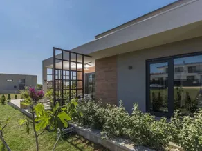 Voll ausgestattetes schönes Ferienhaus mit Garten, Terrasse und privatem Pool | Haustierfreundlich - Image 5