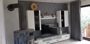 Holiday home with garden & barbeque - Image 3