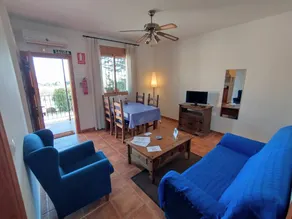 Incantevole appartamento adatto alle famiglie con piscina, giardino e barbecue | Vista sul giardino - Image 5
