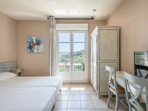 Kinderfreundliches Studio mit Terrasse und Pool - Image 2