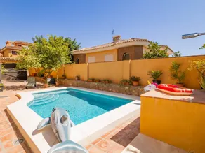 Fully equipped big house with BBQ, garden & terrace - Image 4