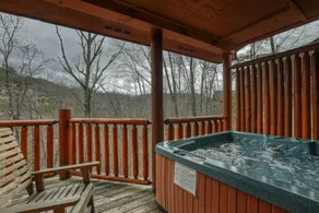 Cozy 2-Bedroom Cabin with Hot Tub, Classic Arcade & Resort Pool Access - Image 4