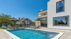 Flat with garden, barbecue & terrace | Garden view | Pets allowed - Image 2