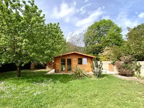 Villa with garden, terrace & BBQ - Image 5