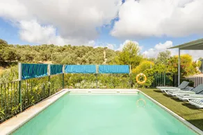 Ferienhaus mit Grill, Garten und Terrasse | Bergblick - Image 2