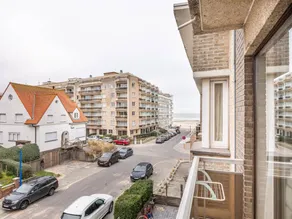 Renovated flat close to beach - Image 3