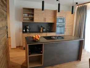 Flat with terrace, sauna & garden | Mountain view - Image 3