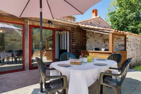 Cottage avec jardin, barbecue et terrasse | Vue jardin - Image 2