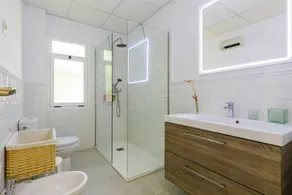 Voll ausgestattetes wunderschönes Ferienhaus mit Terrasse, Garten und Grill | Flussblick | Ideal für Homeoffice - Image 2
