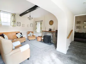 Cottage with garden - Image 4