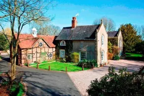 The Old Rectory Hotel - Image 2
