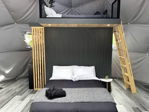 Solar-Powered Geodesic Dome with Fireplace and Hot Tub Overlooking a Quiet Lake in Quebec - Image 4