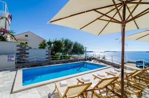Fully equipped wonderful flat with pool | Water view | Next to the beach - Image 2