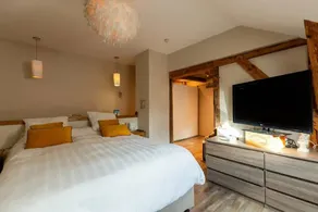 Holiday home with garden, terrace & barbecue - Image 3