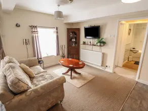 Children-friendly wonderful cottage | Pets allowed - Image 4