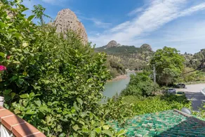 Cottage with garden & terrace | Mountain view - Image 2