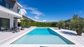 Holiday apartment with private pool, terrace & barbecue - Image 4
