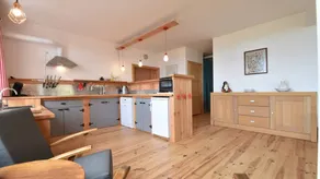 Holiday apartment with terrace, pool & garden - Image 4