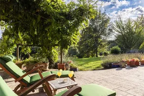 Villa with garden, terrace & private pool - Image 5