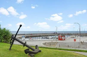 Holiday home with terrace - Image 5