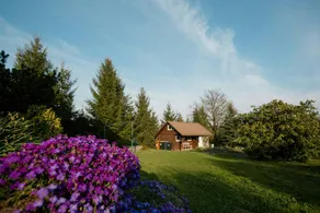 Holiday home with terrace, barbecue & garden | Suitable for remote work - Image 2