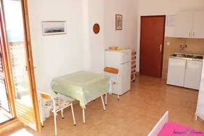 Studio with barbeque - Image 3